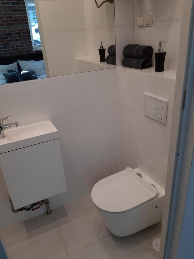 Topolowa Apartments - Self Check In - Next To Main Rail, 10 Min To Main Square Cracovia Exterior foto